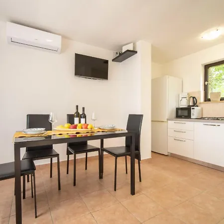 Vakantiehuis Erminia By Interhome *